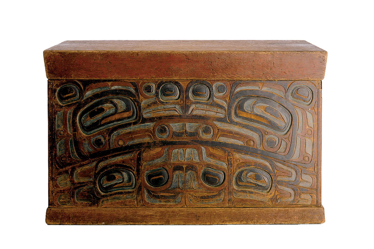 Bent Corner Chest N3274